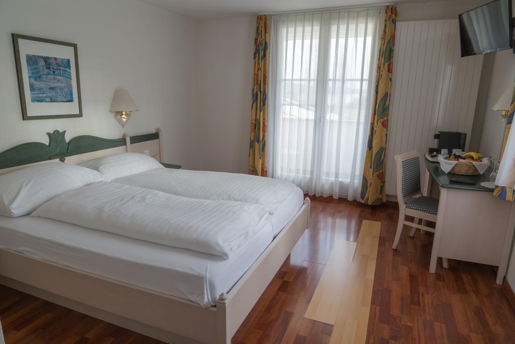 Hotel Bellevue Am See Sursee Zimmer foto